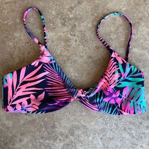 Blackbough Bikini Top